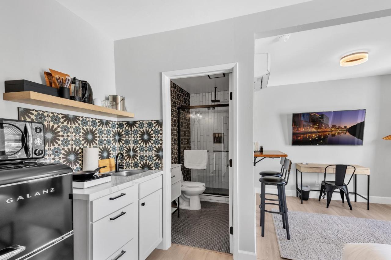 Single Bedroom - Queen Size. Heart Of Downtown Vista Exterior photo